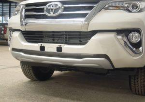 Защитная накладка переднего бампера для Toyota Fortuner Suv 2015-2017